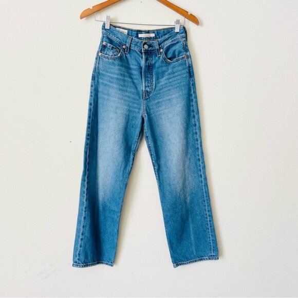 Levi’s SIZE 25 Ribcage Straight Ankle jeans - Picture 2 of 5